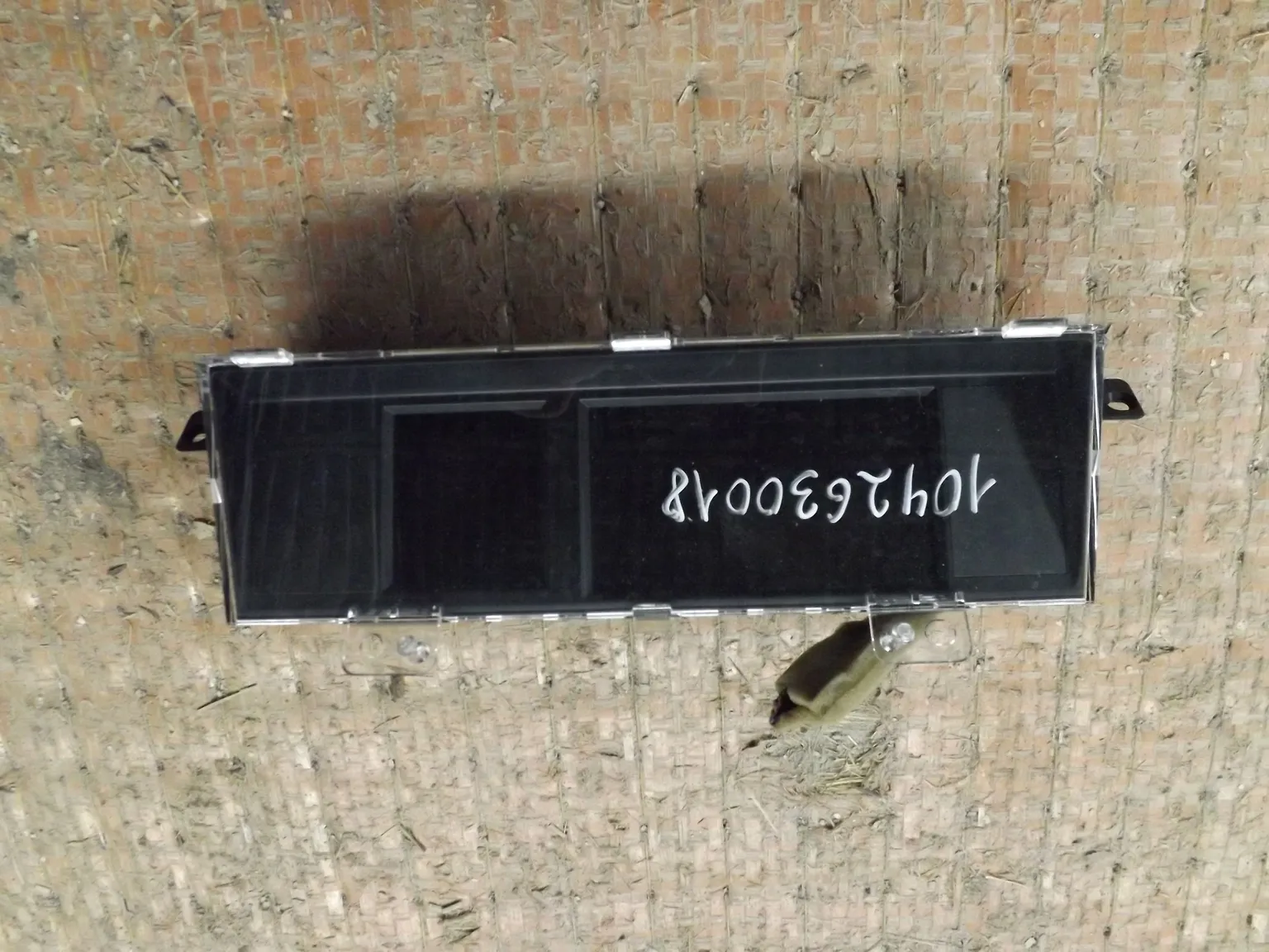 Монитор SUBARU XV GP7 (контрактный) 1042630032