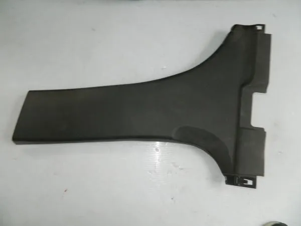 Обшивка стойки MITSUBISHI LANCER CY4A Лев (Контрактный) 7211A055