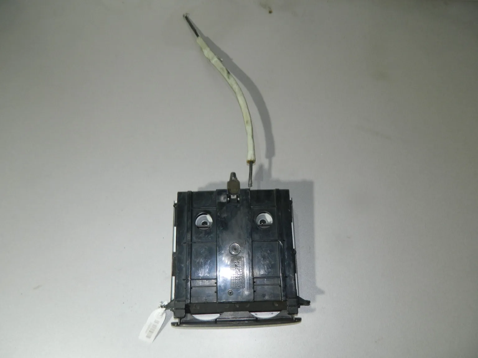 Подстаканник HYUNDAI ACCENT LC (Б/У) 35020547