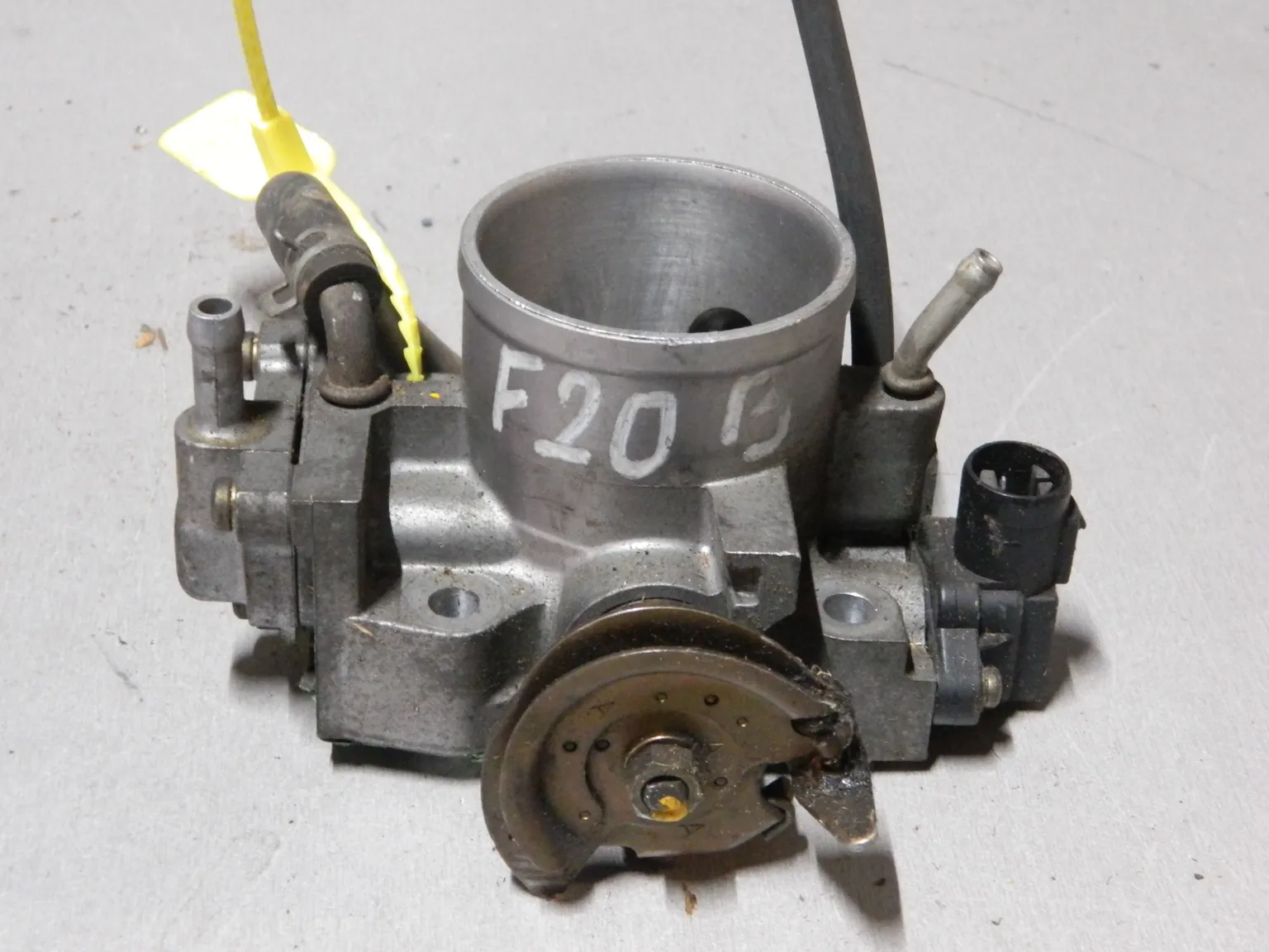 Дроссельная заслонка HONDA F20B (Контрактный) 79780653