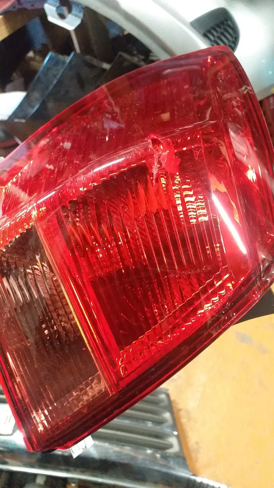 Фонарь SAT ST21519K1L У Зад. Лев. NISSAN QASHQAI, DUALIS 2006-2010 (Уценка)