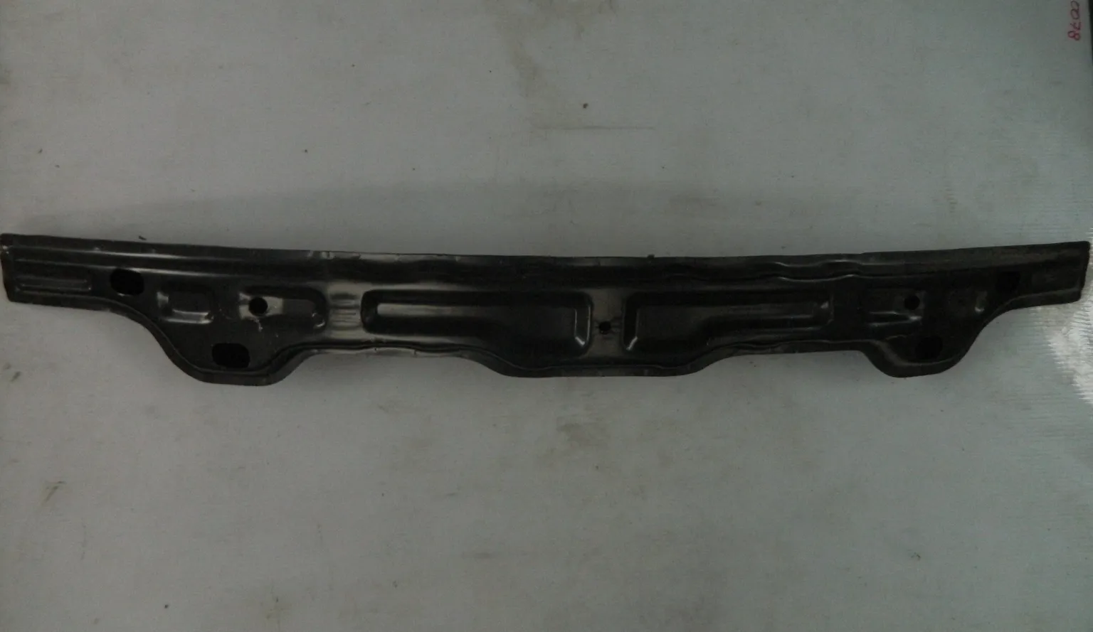 Усилитель бампера API HN650000R0000