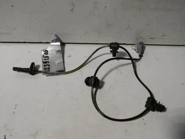 Датчик ABS SUBARU LEGACY BN9 Зад Прав (Контрактный)