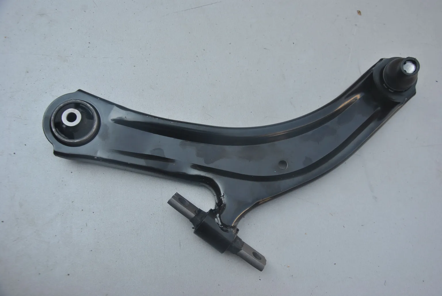 Рычаг GENERAL PARTS 54501JE20A NISSAN QASHQAI J10, X-TRAIL T31 Перед Лев