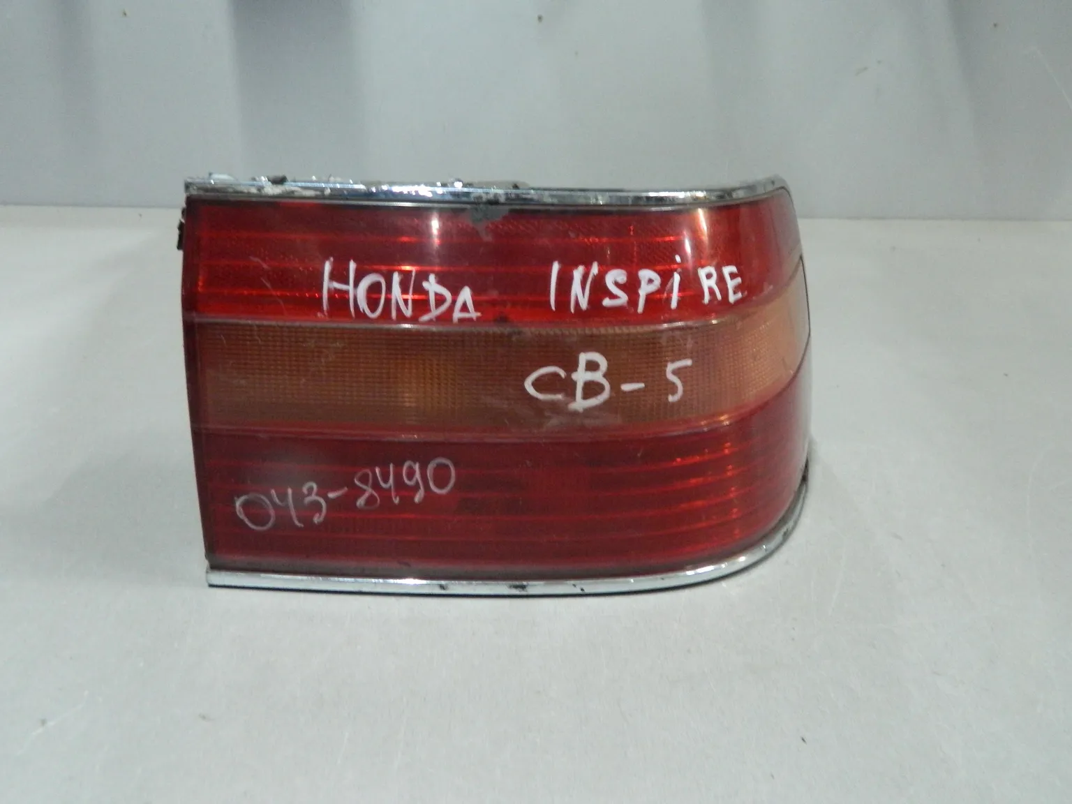 Фонарь HONDA ACCORD INSPIRE CB5 Зад Прав (Контрактный) 6995386