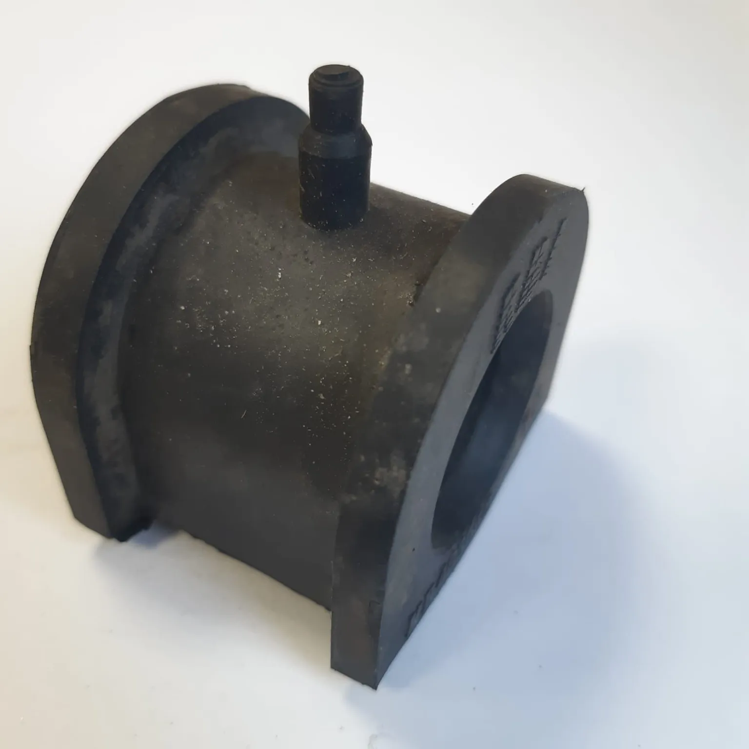 Втулка RBI M21CS3F00 MITSUBISHI Lancer MR403645