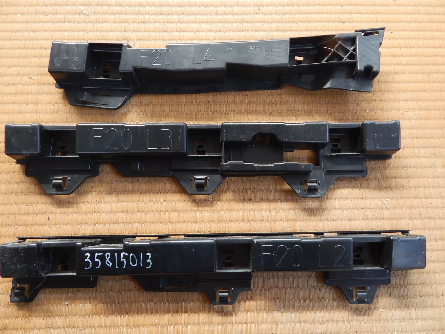 Крепление порога левое BMW 116i F20 (контрактный) 35815013