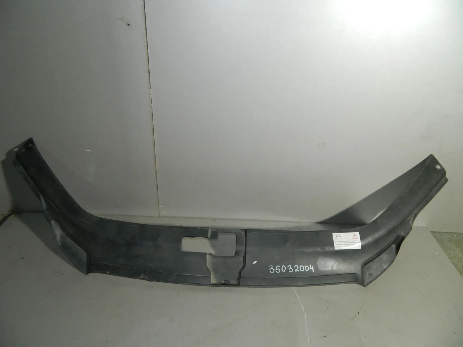 Накладка замка капота AUDI Q7 4L (Контрактный) 35032004