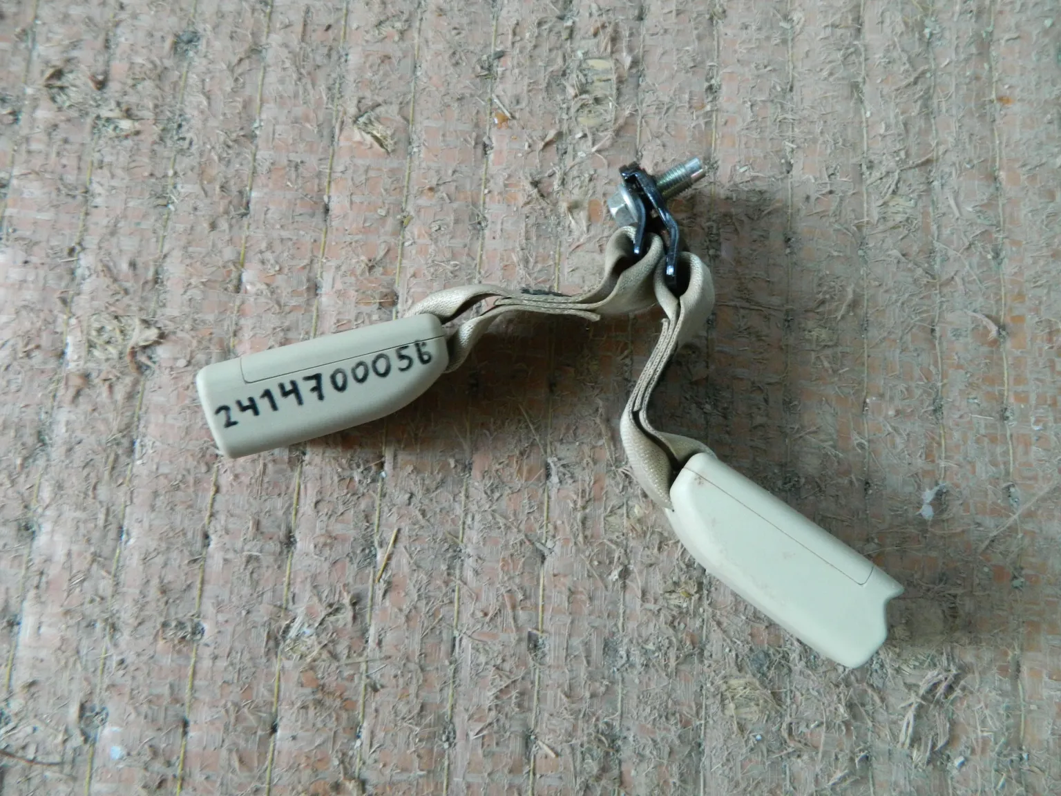 Замок ремня безопасности NISSAN TEANA J32 Зад (Контрактный) 2414700056