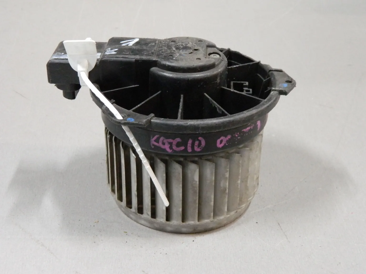 Мотор печки TOYOTA PASSO KGC10 (Контрактный) 68000490