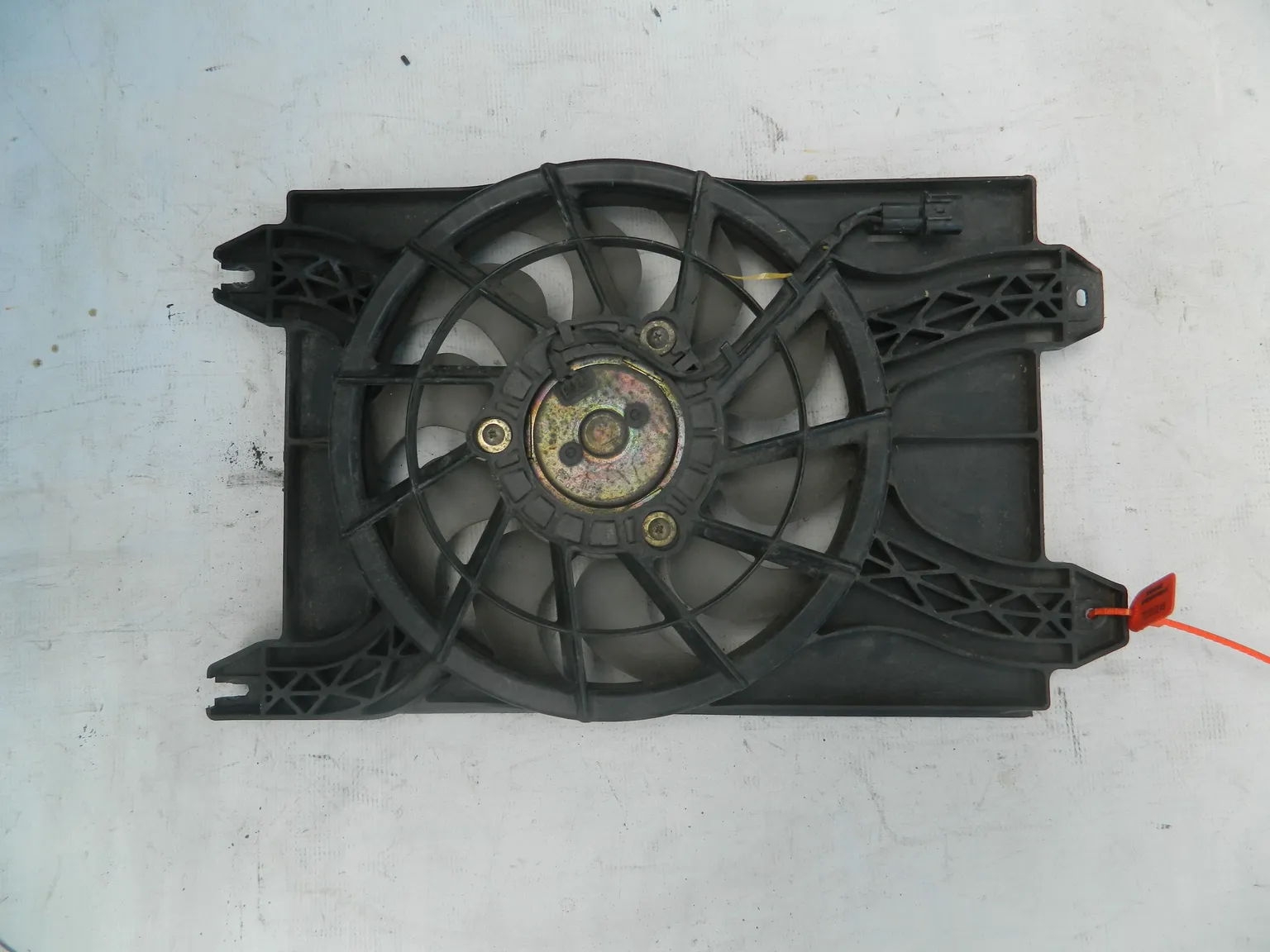 Диффузор радиатора MITSUBISHI PAJERO iO H61W (Контрактный) 72355246