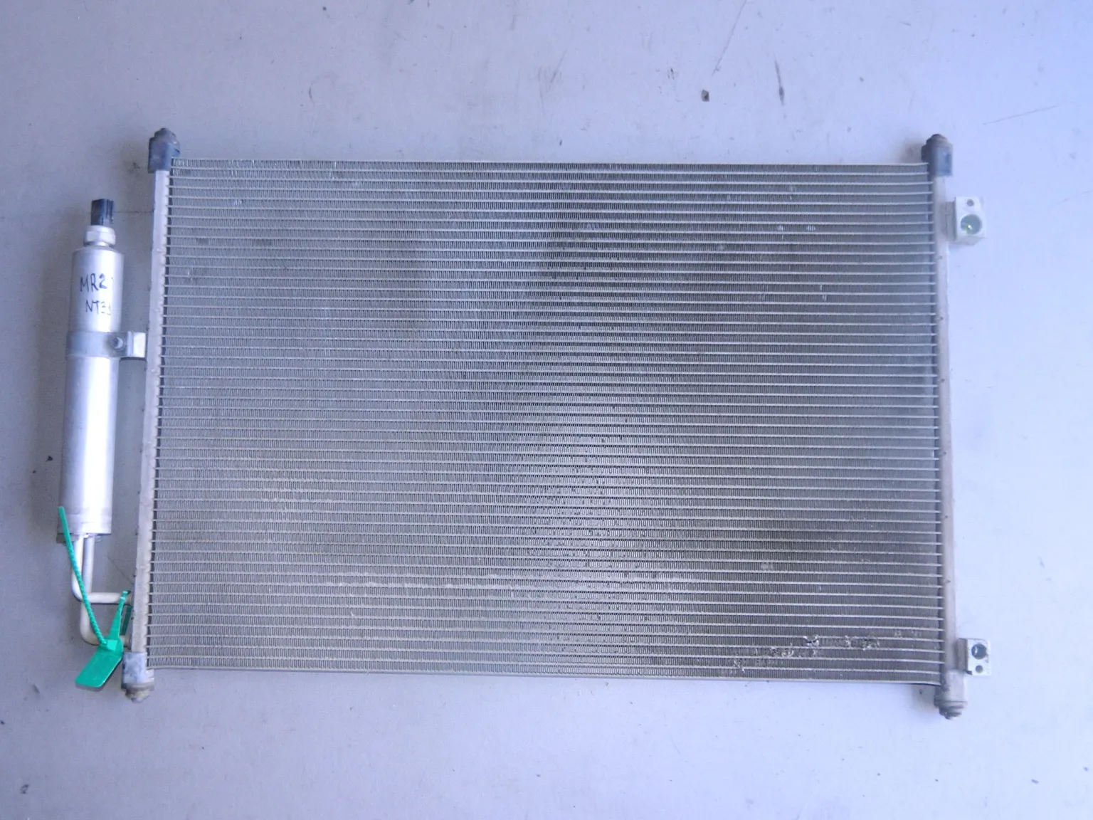 Радиатор кондиционера NISSAN X-TRAIL NT31 (Контрактный) 79591467