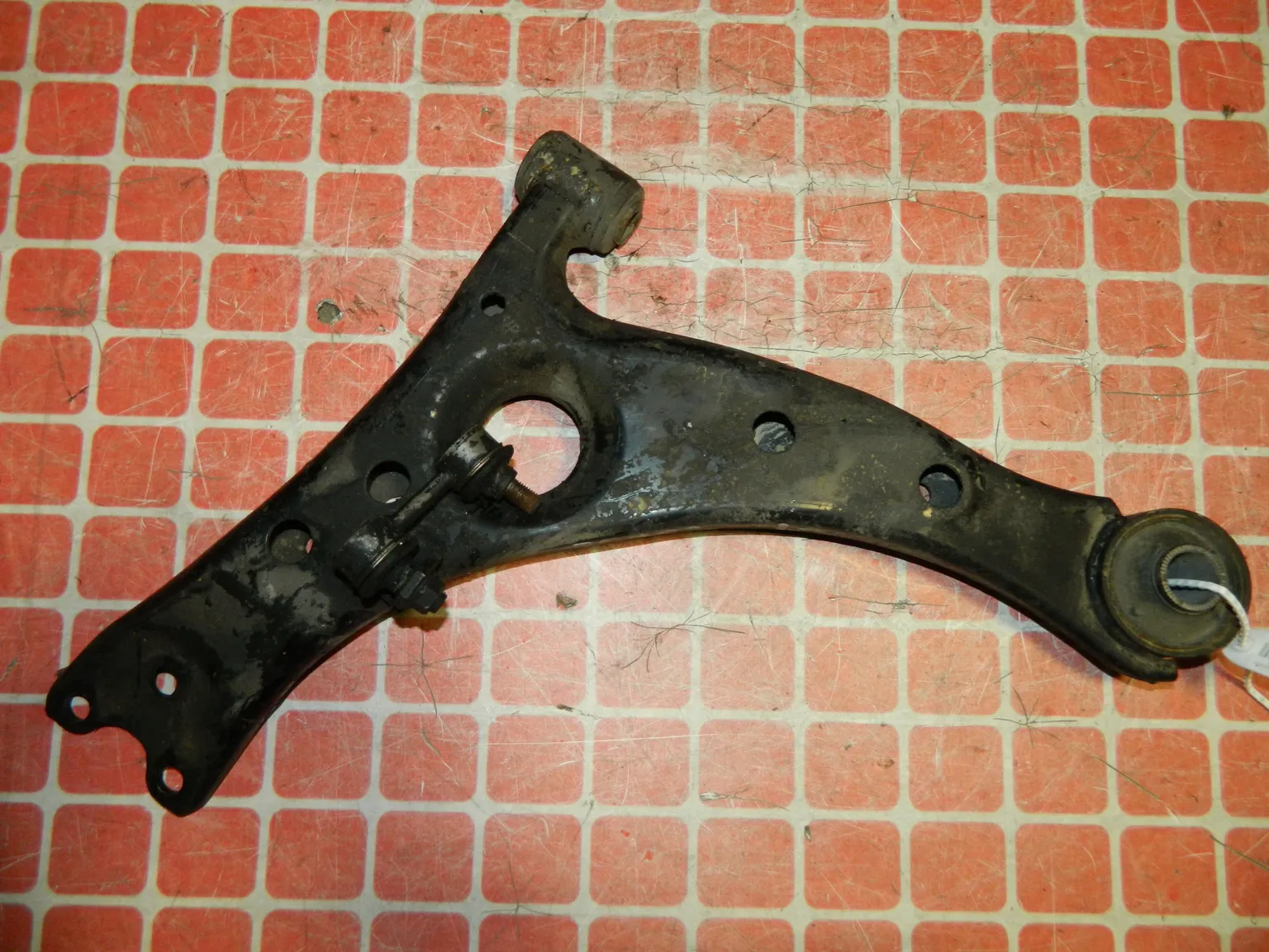 Рычаг подвески TOYOTA CARINA ED ST202 Перед Лев (Контрактный) 45992846