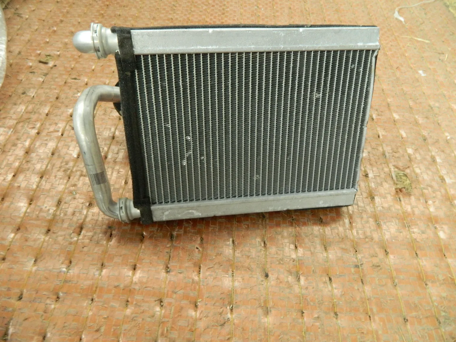 Радиатор печки TOYOTA PLATZ NCP12 (Контрактный) 2860300009