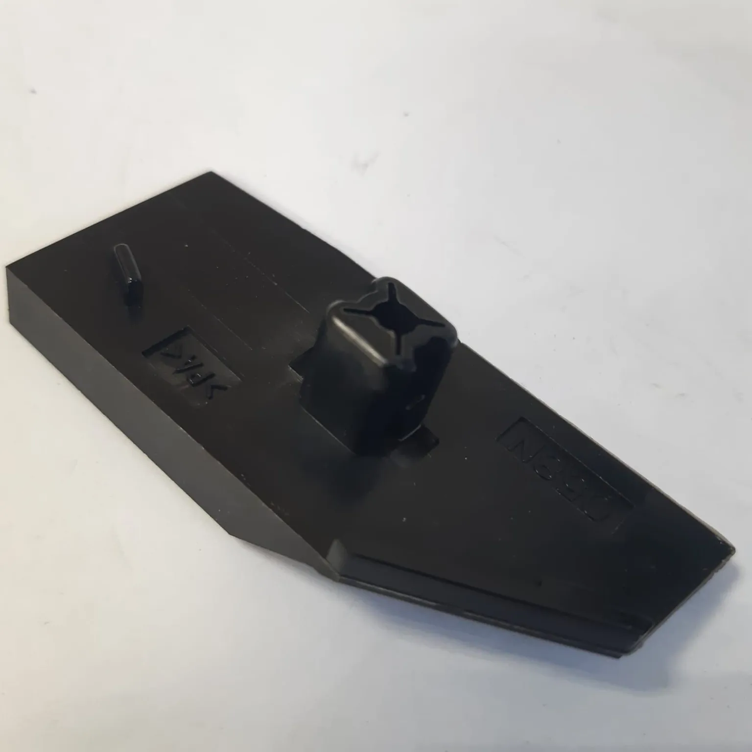 Крепление бампера GENERAL PARTS 5253544030 TOYOTA Nadia