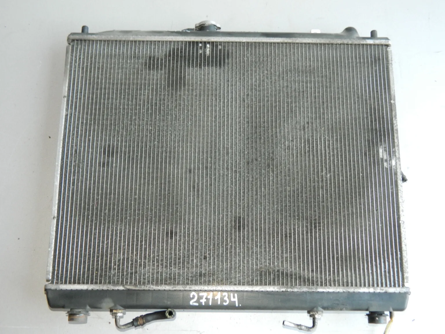 Радиатор ДВС MITSUBISHI PAJERO V75W (Контрактный) 45976097