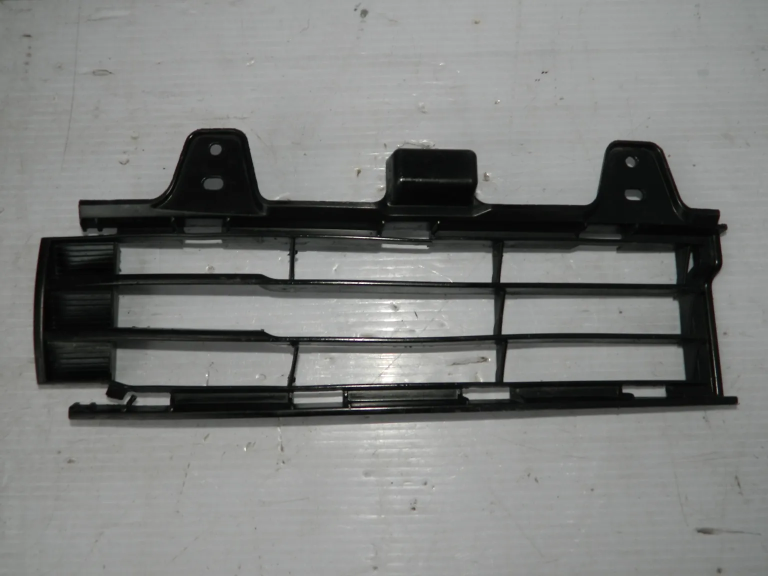 Решетка бампера TOYOTA LAND CRUISER GRJ200 Перед Прав (Б/У) 81540828