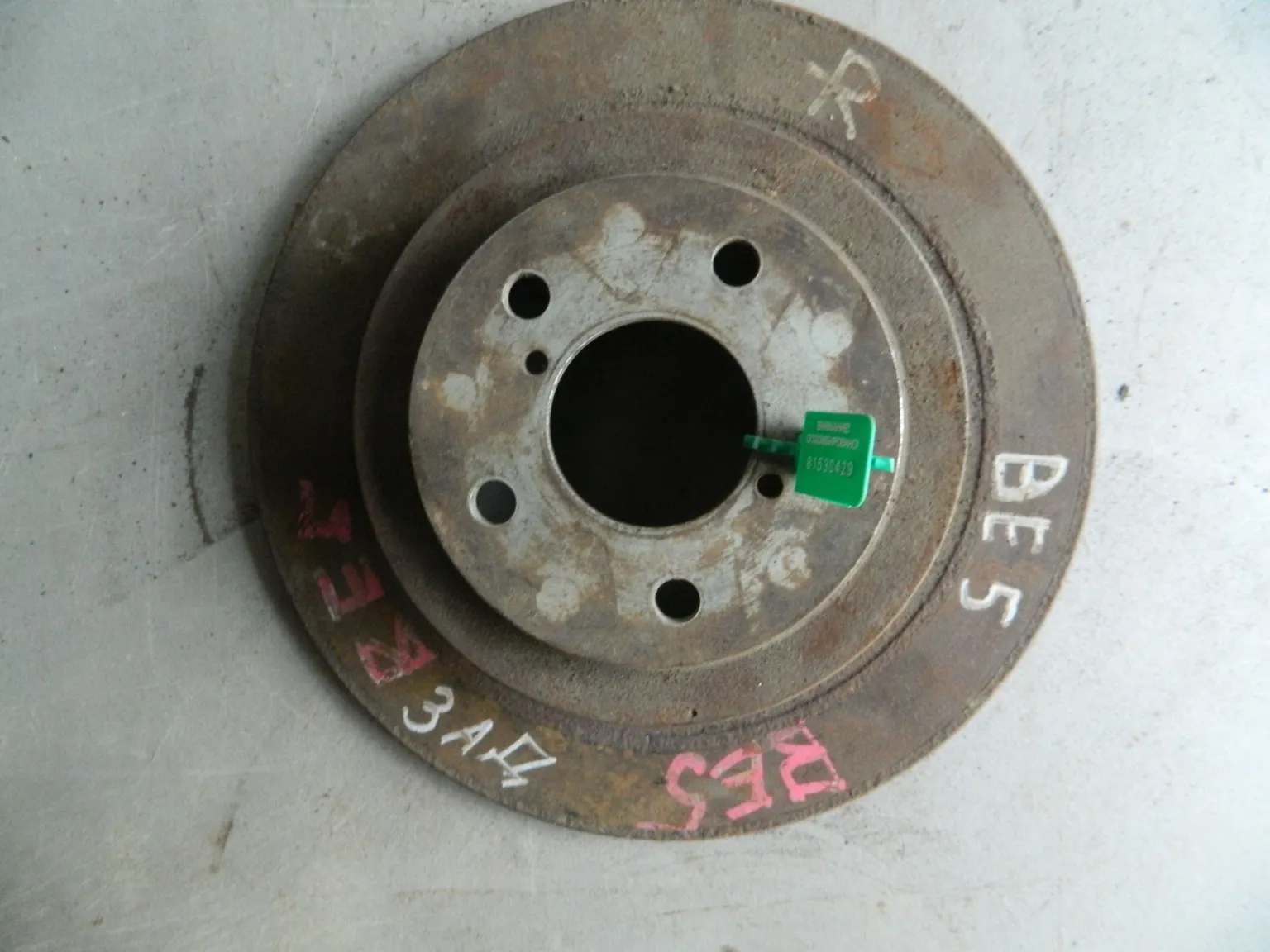 Диск тормозной SUBARU LEGACY BE5 Зад (Контрактный) 81530429