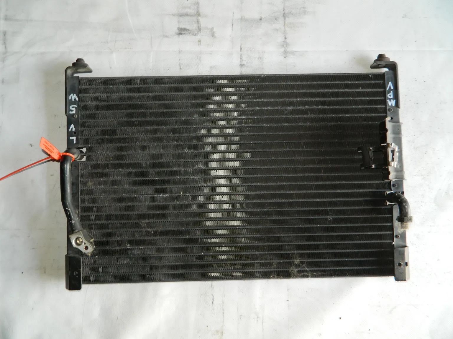 Радиатор кондиционера MAZDA MPV LV5W (Контрактный) 72367250