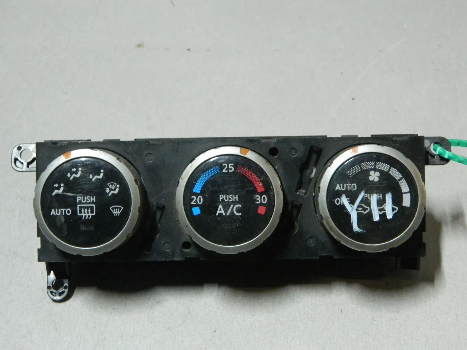 Блок управления климат-контролем NISSAN WINGROAD Y11 (Контрактный) 81540600 27500WE000