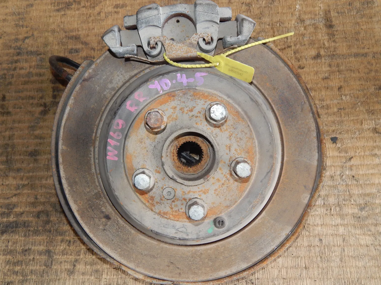 Ступица MERCEDES-BENZ ML350 Зад Прав (Контрактный) 94592942