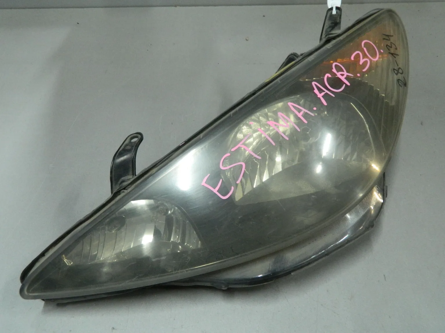 Фара TOYOTA ESTIMA ACR30 Перед Лев 28134 (Контрактный) 68000729