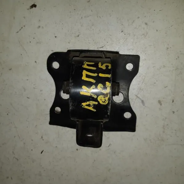 Подушка КПП NISSAN ALMERA N16E QG15DE  (Контрактный)