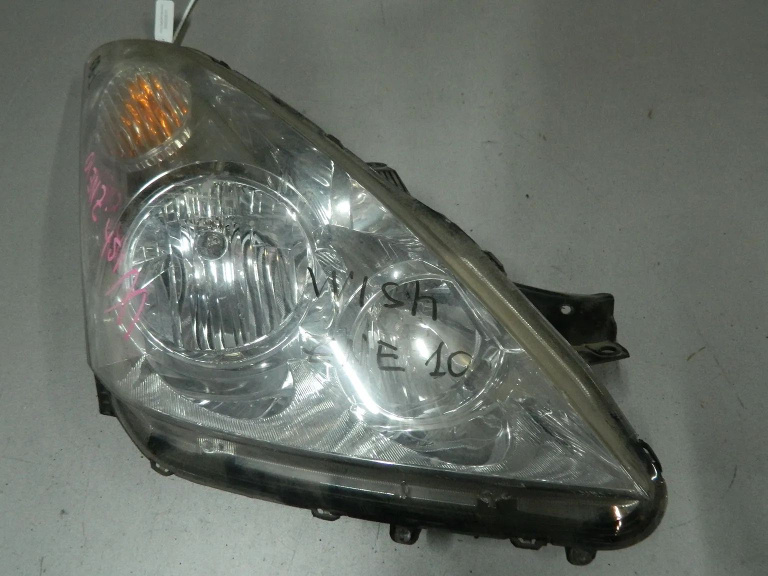 Фара TOYOTA WISH ANE10 Перед Прав 681 (Контрактный) 68000825