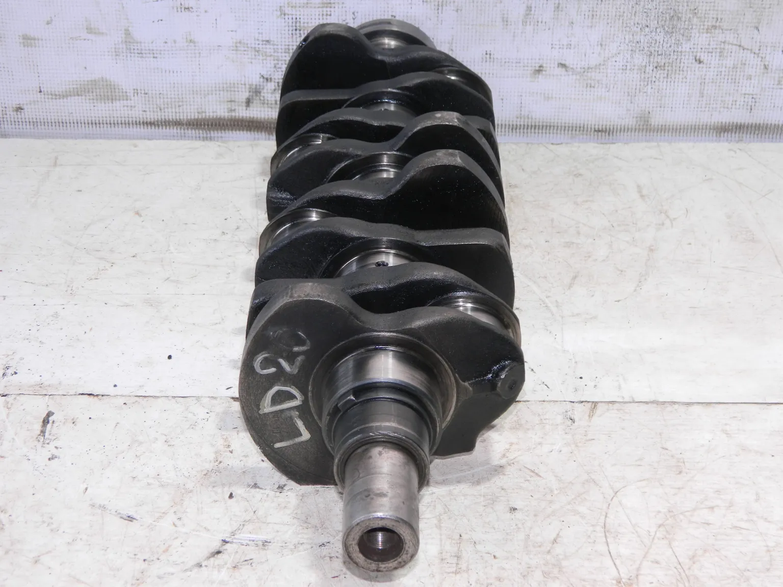 Коленвал NISSAN LD20 (Контрактный) 65243969