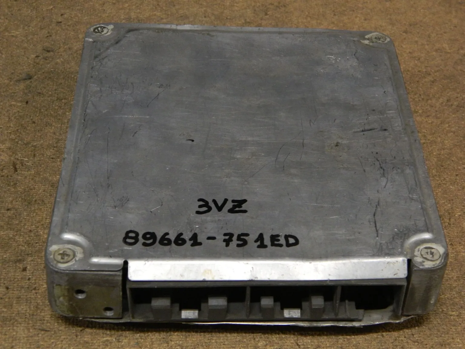 Блок управления ДВС TOYOTA 3VZFE (Контрактный) 9571 89661751ED