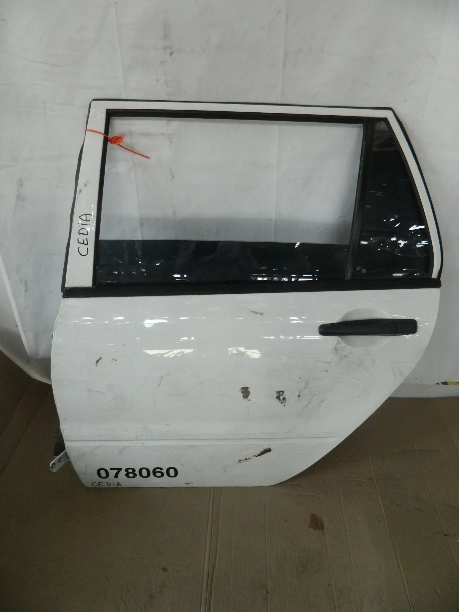 Дверь MITSUBISHI LANCER CEDIA CS5W Зад Лев (Контрактный) 65243156