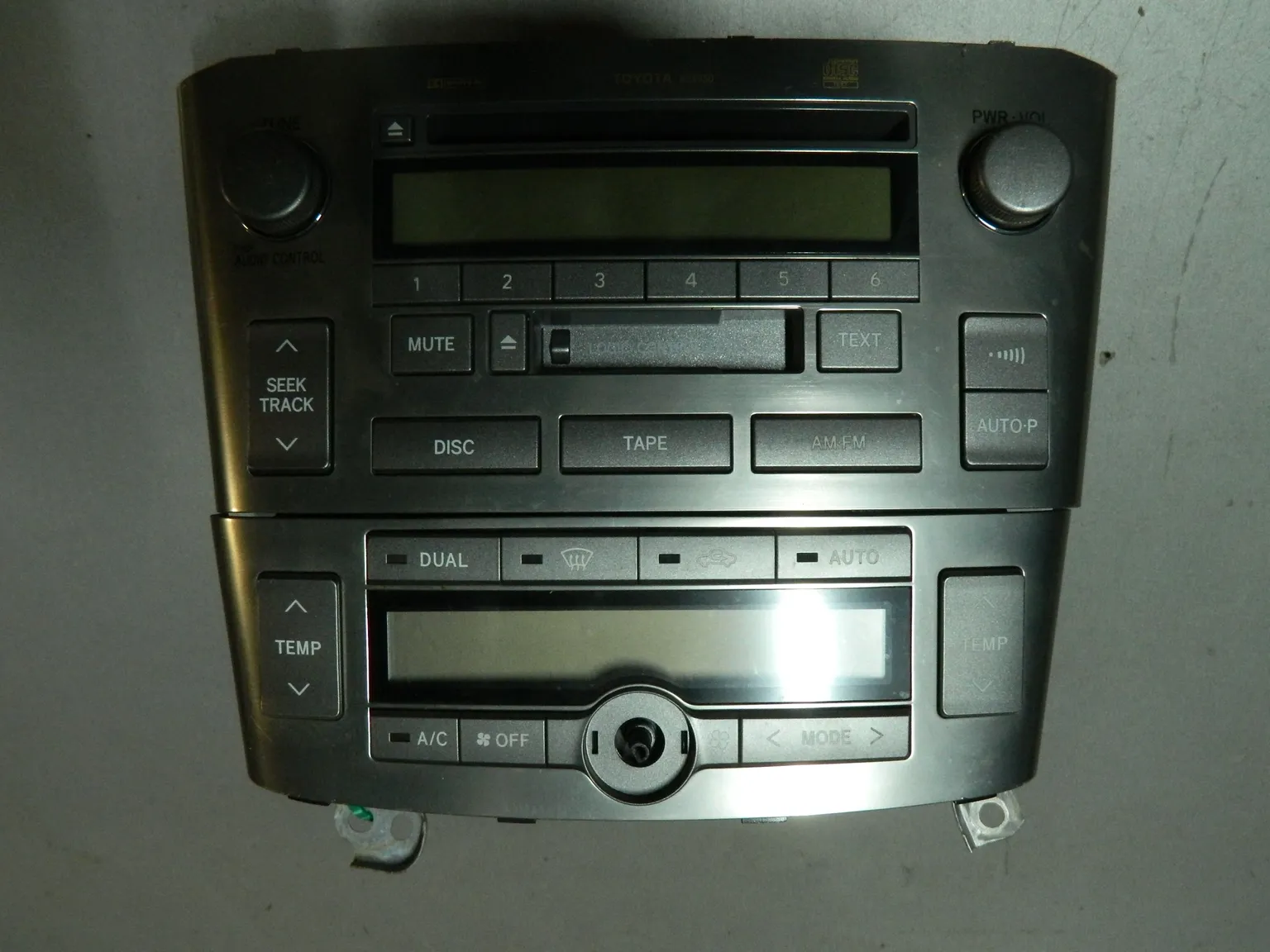 Магнитола TOYOTA AVENSIS AZT250 (Контрактный) 81540439 5590205060