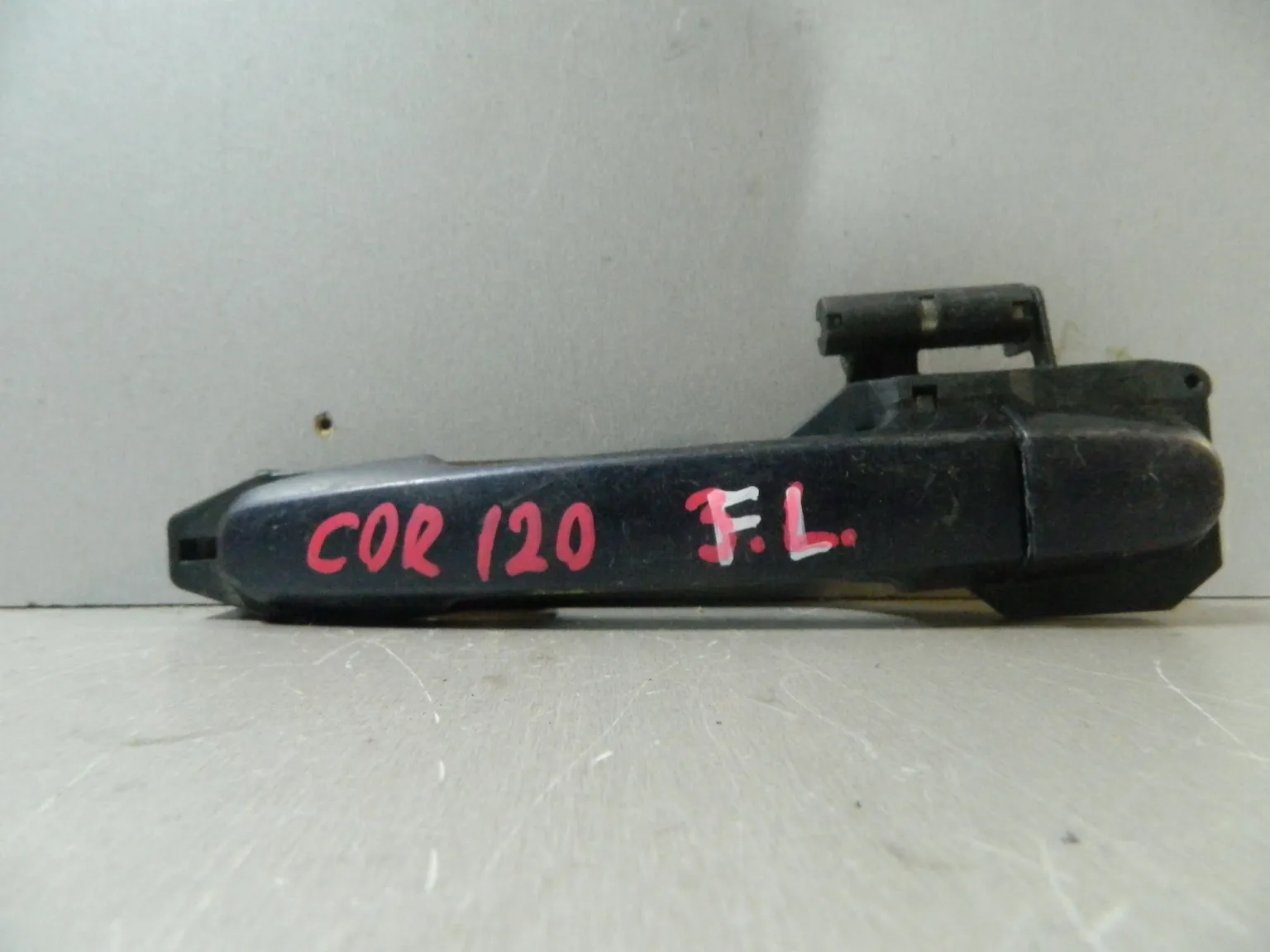 Ручка двери наружная TOYOTA COROLLA NZE120 Зад Лев (Контрактный) 81528384