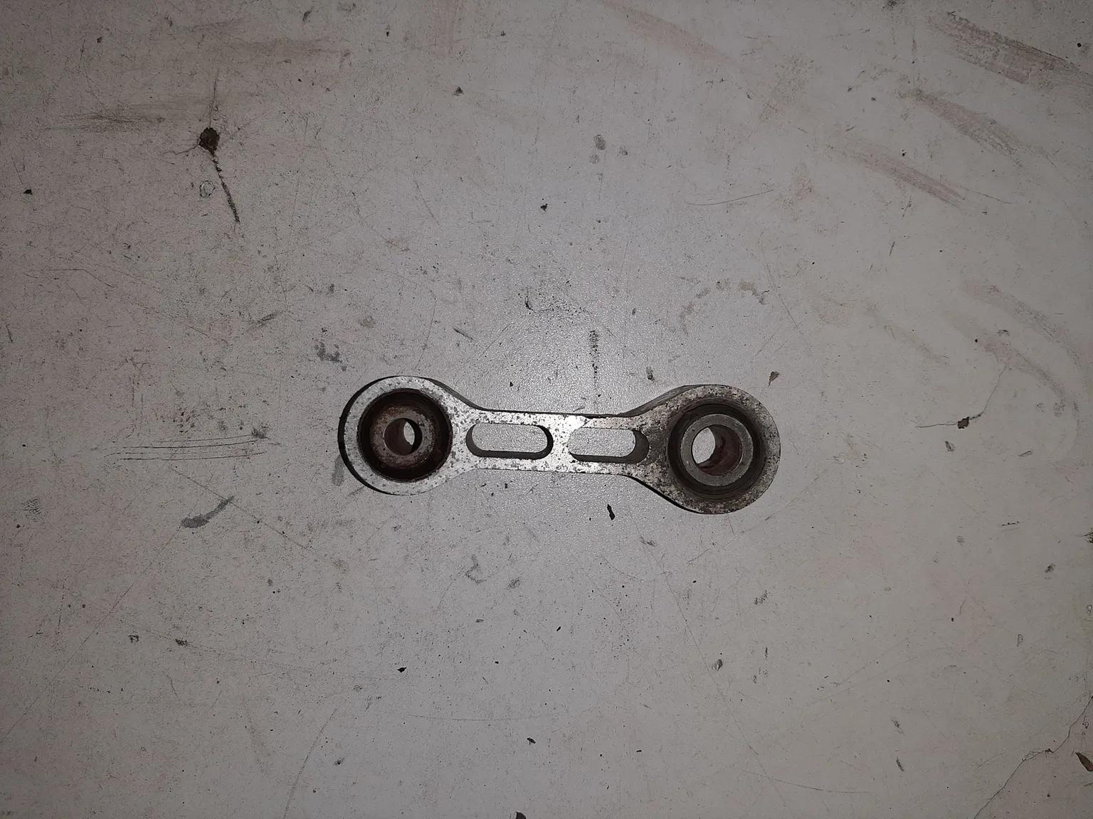 Рычаг Подвески NISSAN PRIMERA P12  (Контрактный) 1