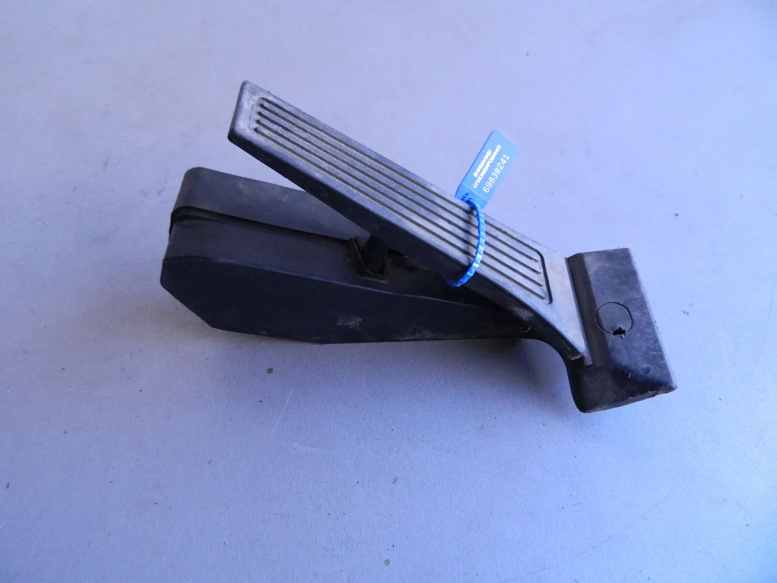 Педаль газа HYUNDAI EQUUS G6DA 2013-2015 (Б/У) 69838241