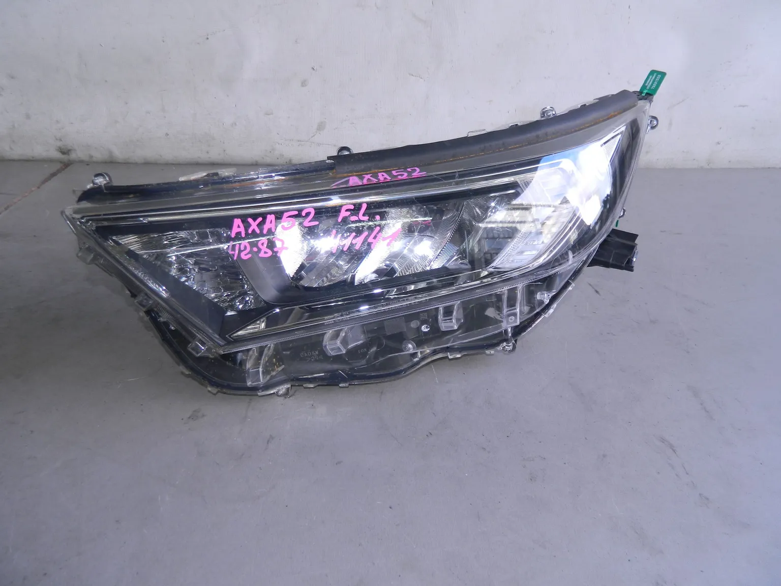 Фара TOYOTA RAV4 AXAA52 Перед Лев 4287 (Контрактный) 79591555