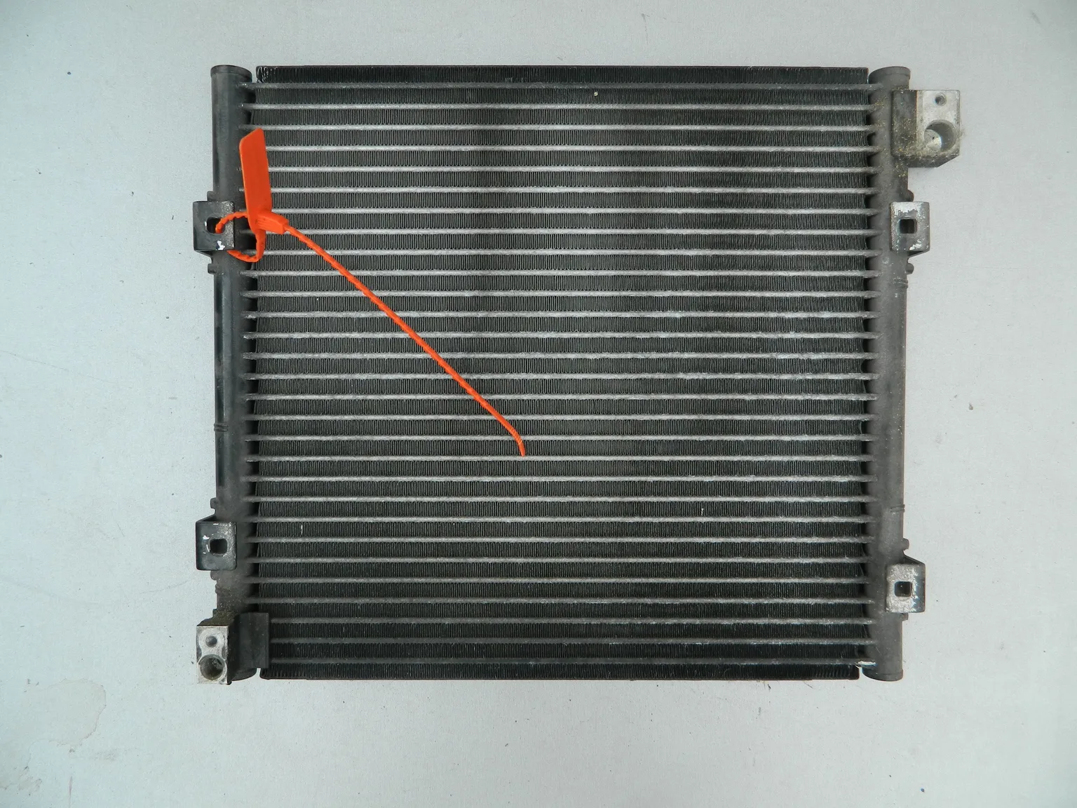 Радиатор кондиционера HONDA LOGO GA3 (Контрактный) 72367726