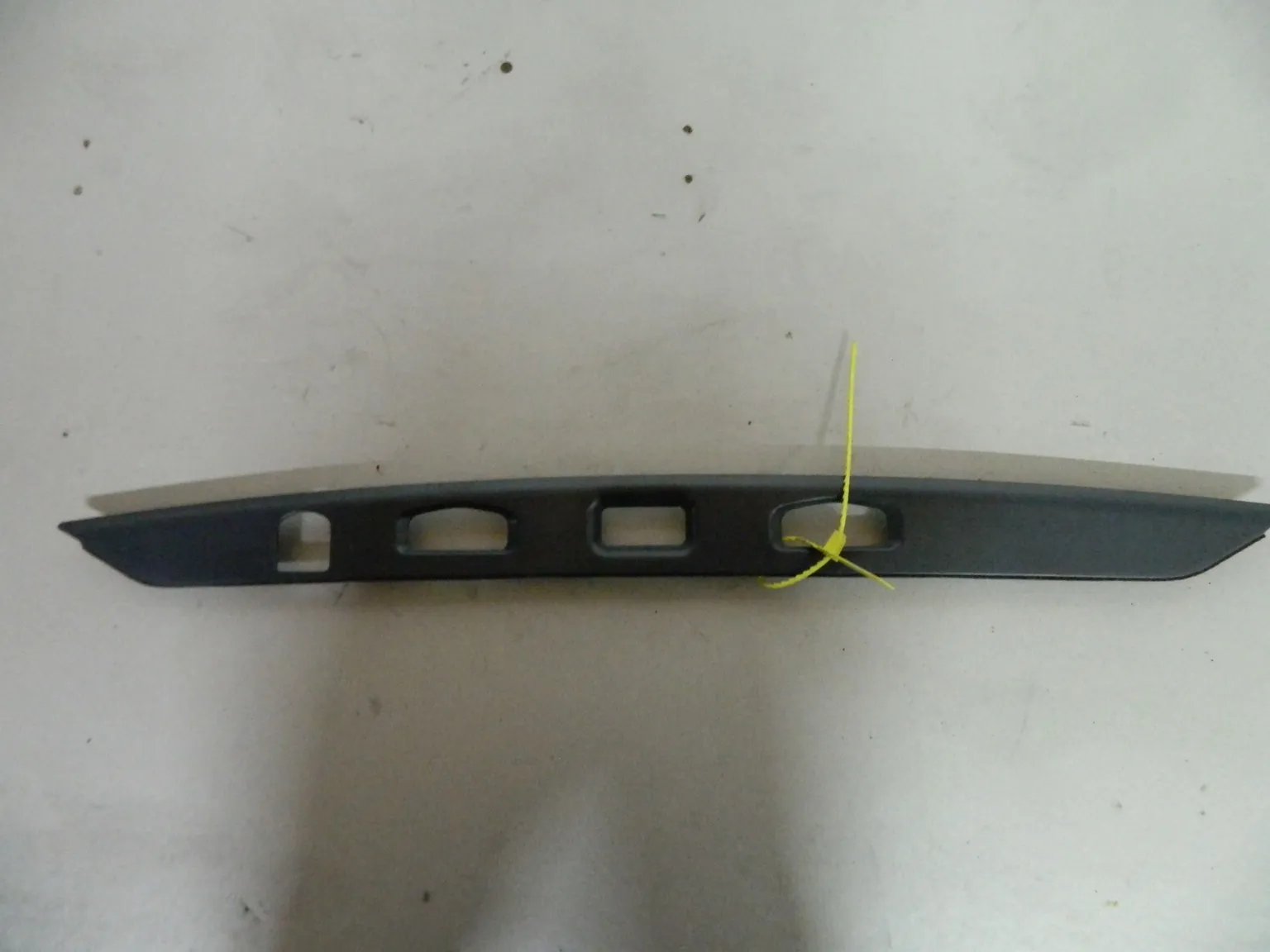 Накладка крышки багажника HONDA ACCORD CU2 (Контрактный) 94584058