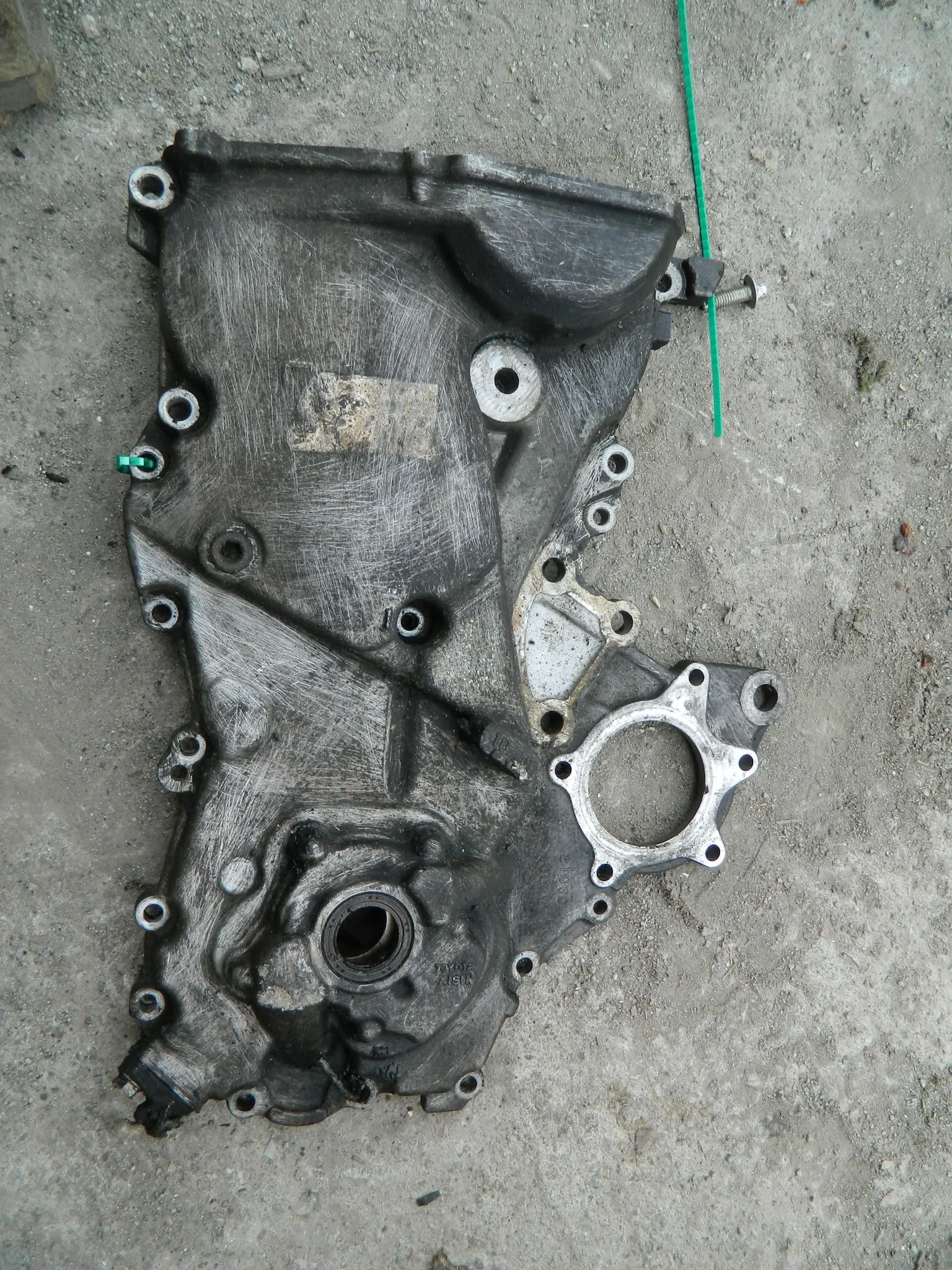 Крышка ГРМ TOYOTA 1NZFE (Б/У) 81530889