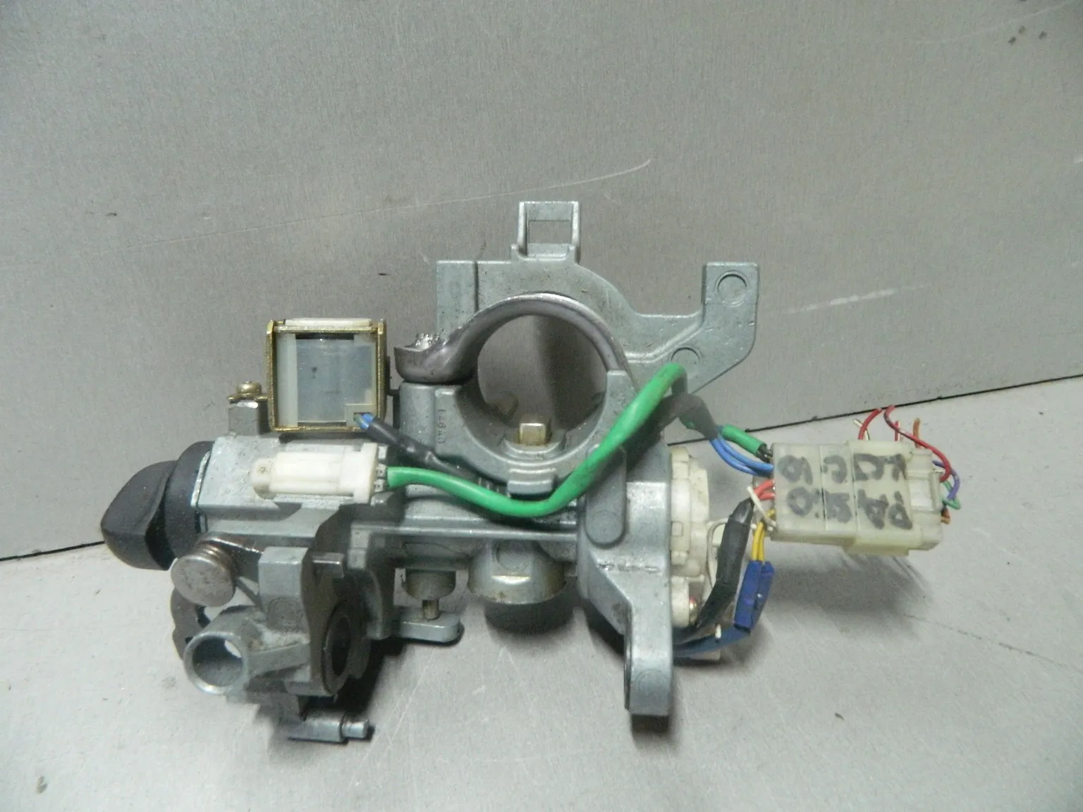 Замок зажигания TOYOTA PASSO KGC10 (Контрактный) 81532273