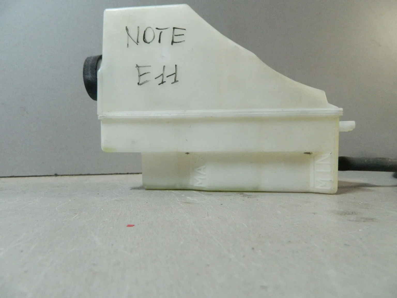 Расширительный бачок NISSAN NOTE E11 (Контрактный) 79591997