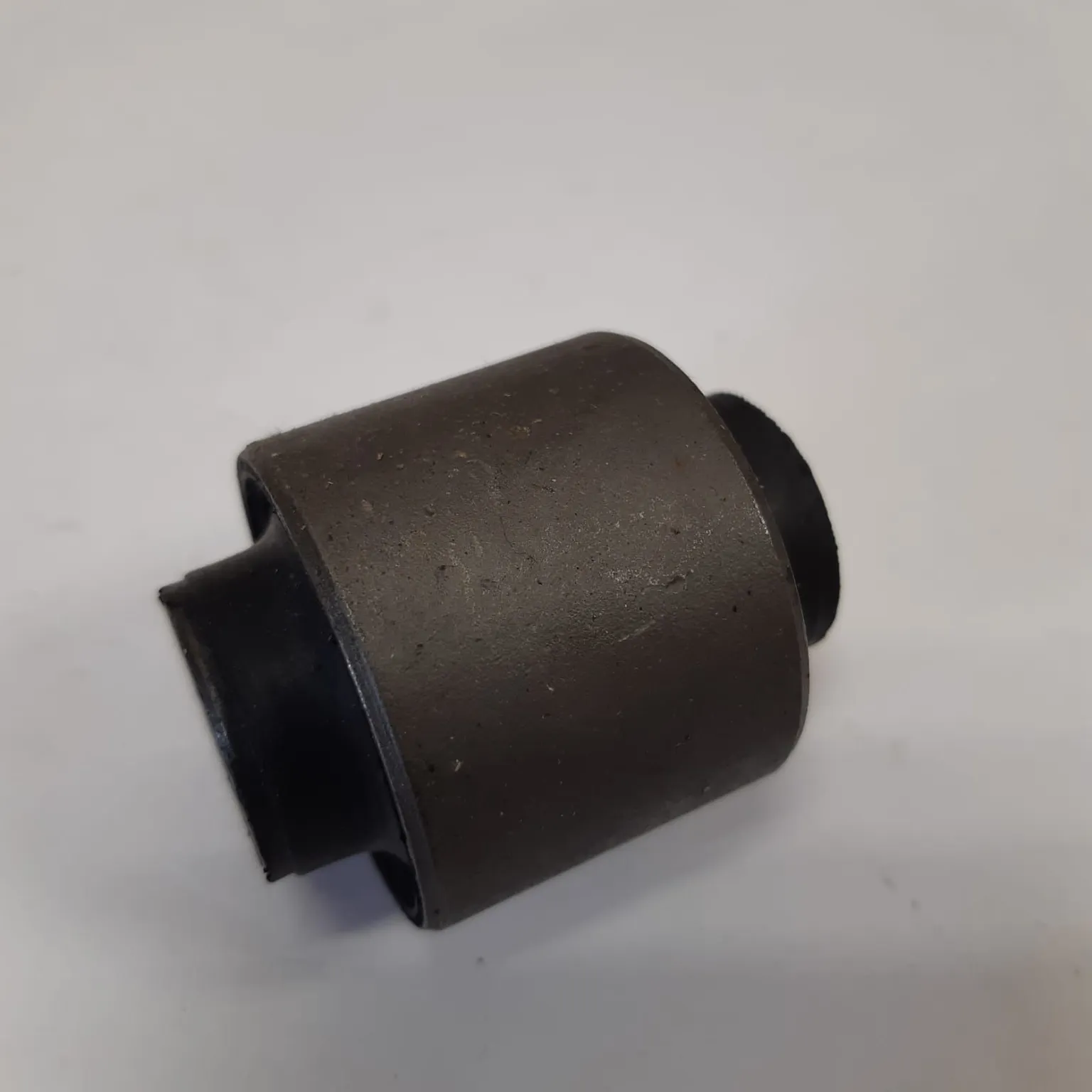 Сайлентблок FEBEST MAB080 MITSUBISHI Carisma MR491347