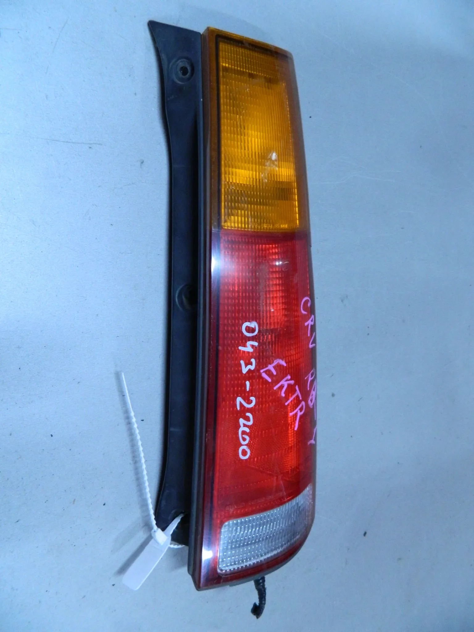 Фонарь HONDA CR-V RD1 Зад Прав (Контрактный) 68000612