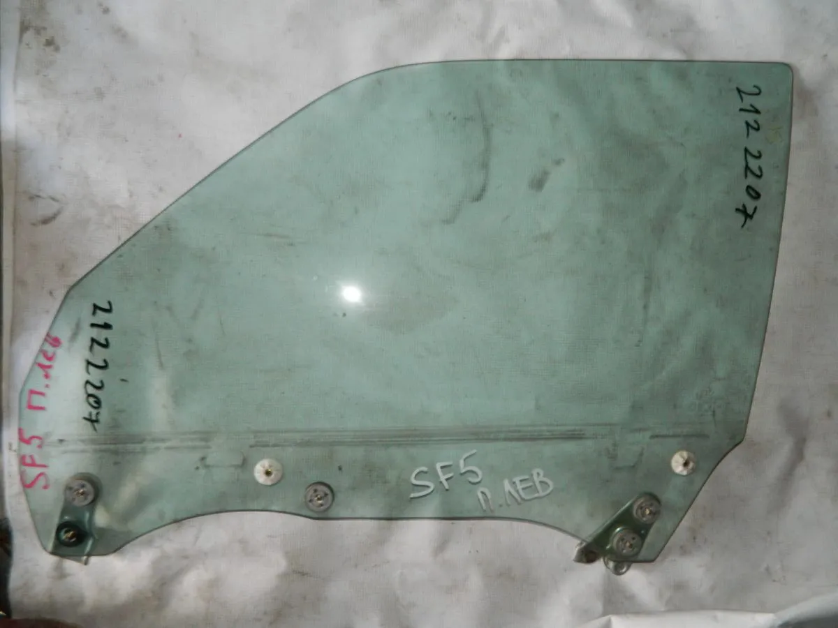 Стекло двери SUBARU FORESTER SF5 Перед. Лев (Контрактный) 2122207