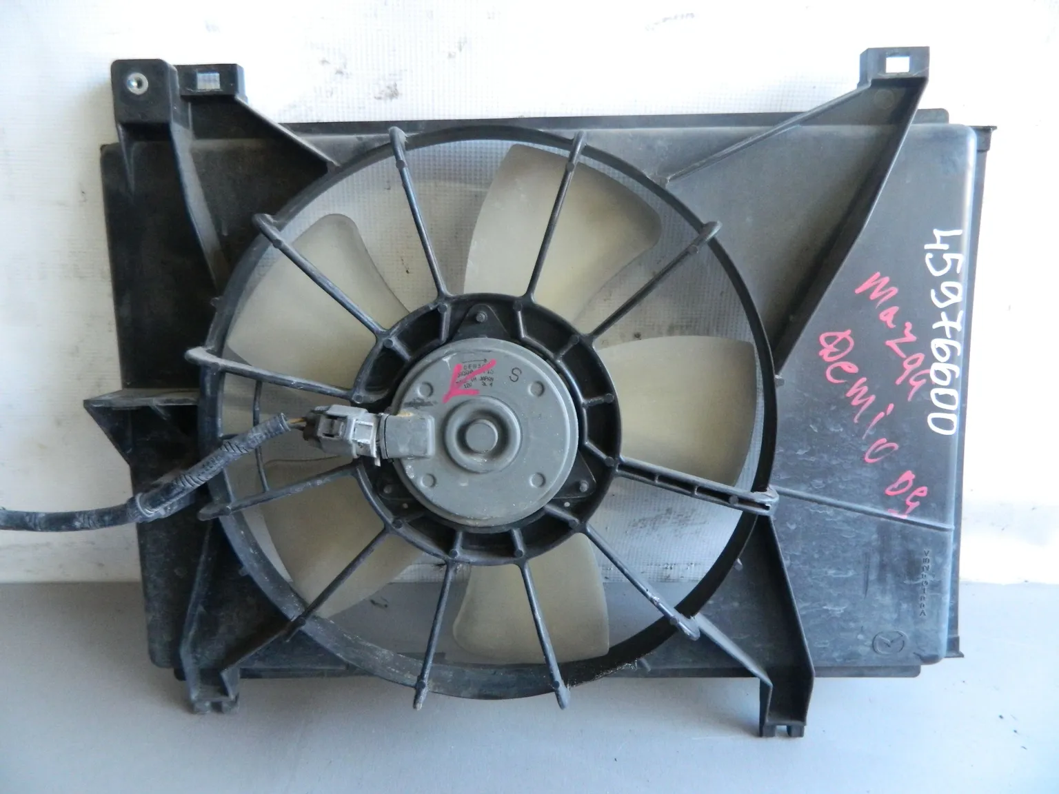 Диффузор радиатора MAZDA DEMIO DE3FS (Контрактный) 45976600