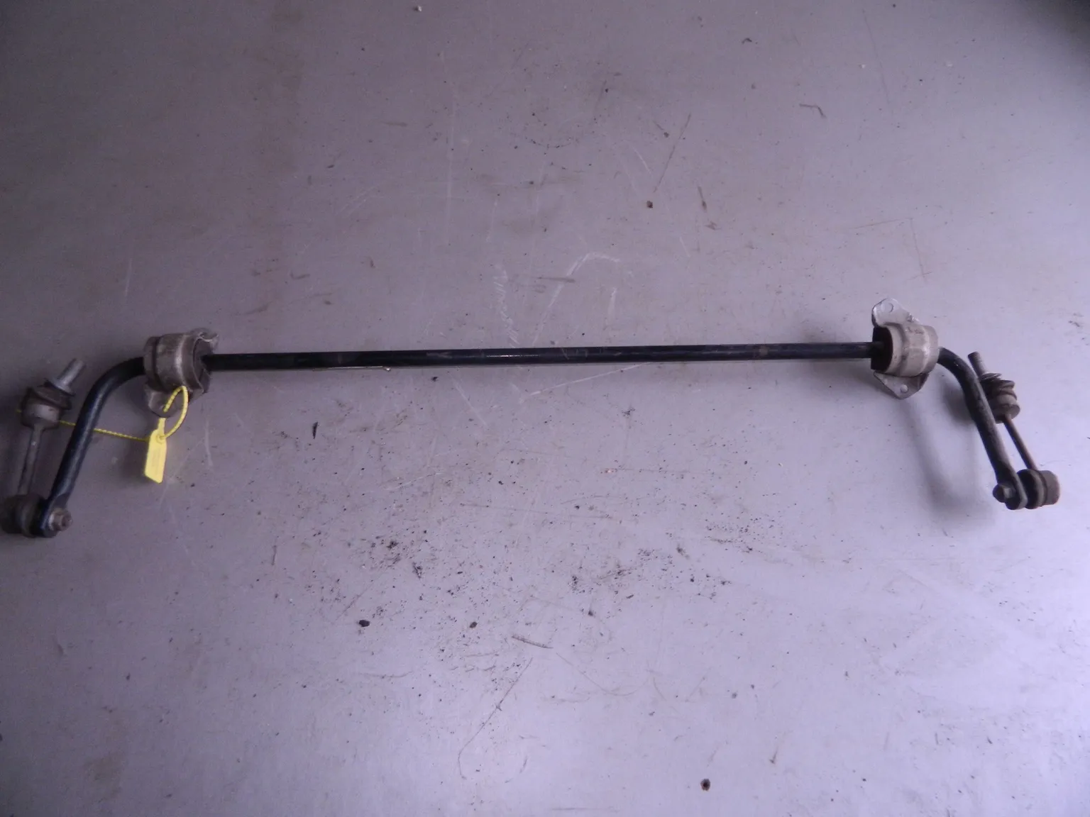 Стабилизатор BMW 5-Series E60 E61 Зад (Контрактный) 94599946