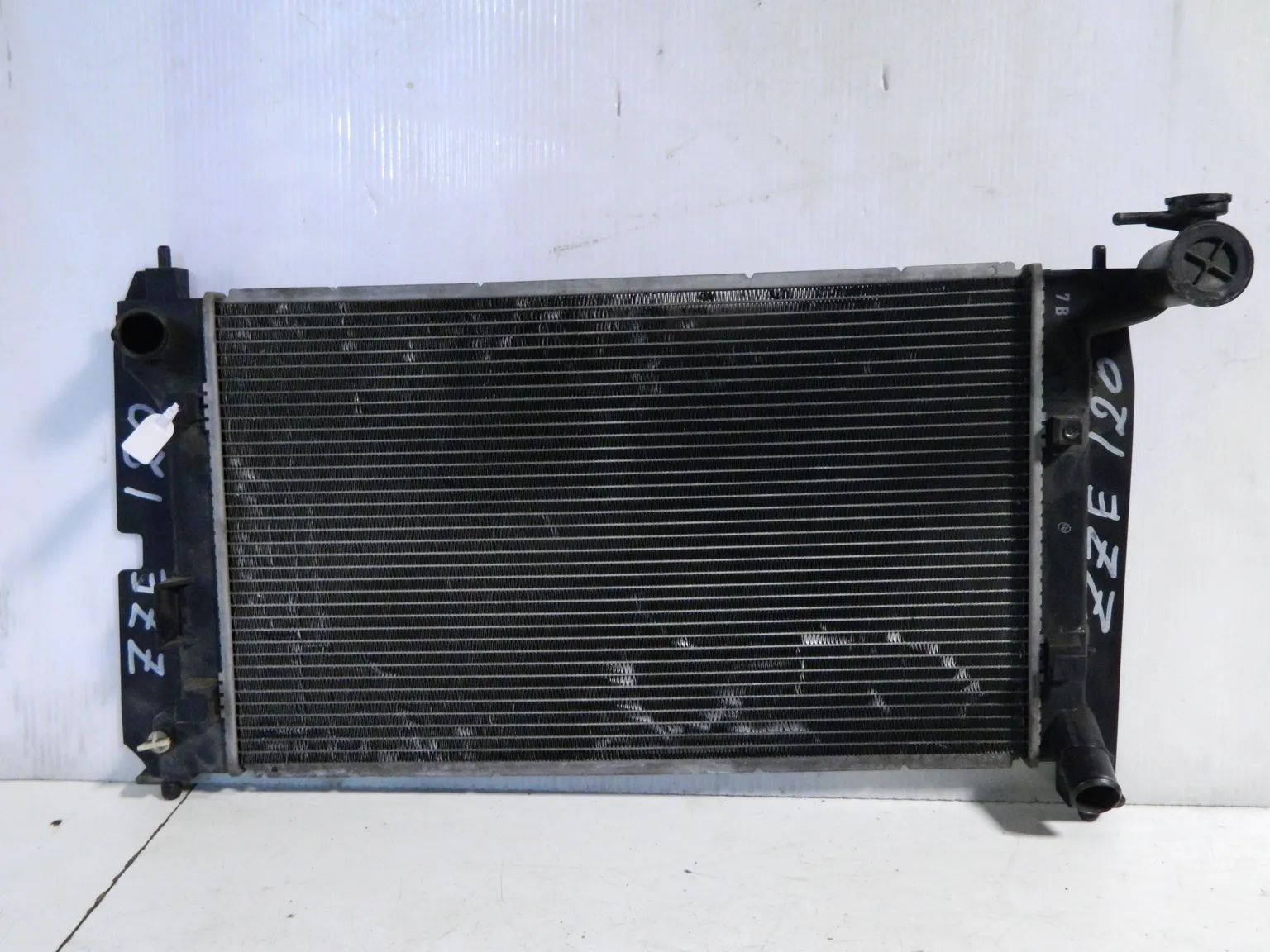 Радиатор ДВС TOYOTA COROLLA ZZE120 (Контрактный) 69586720