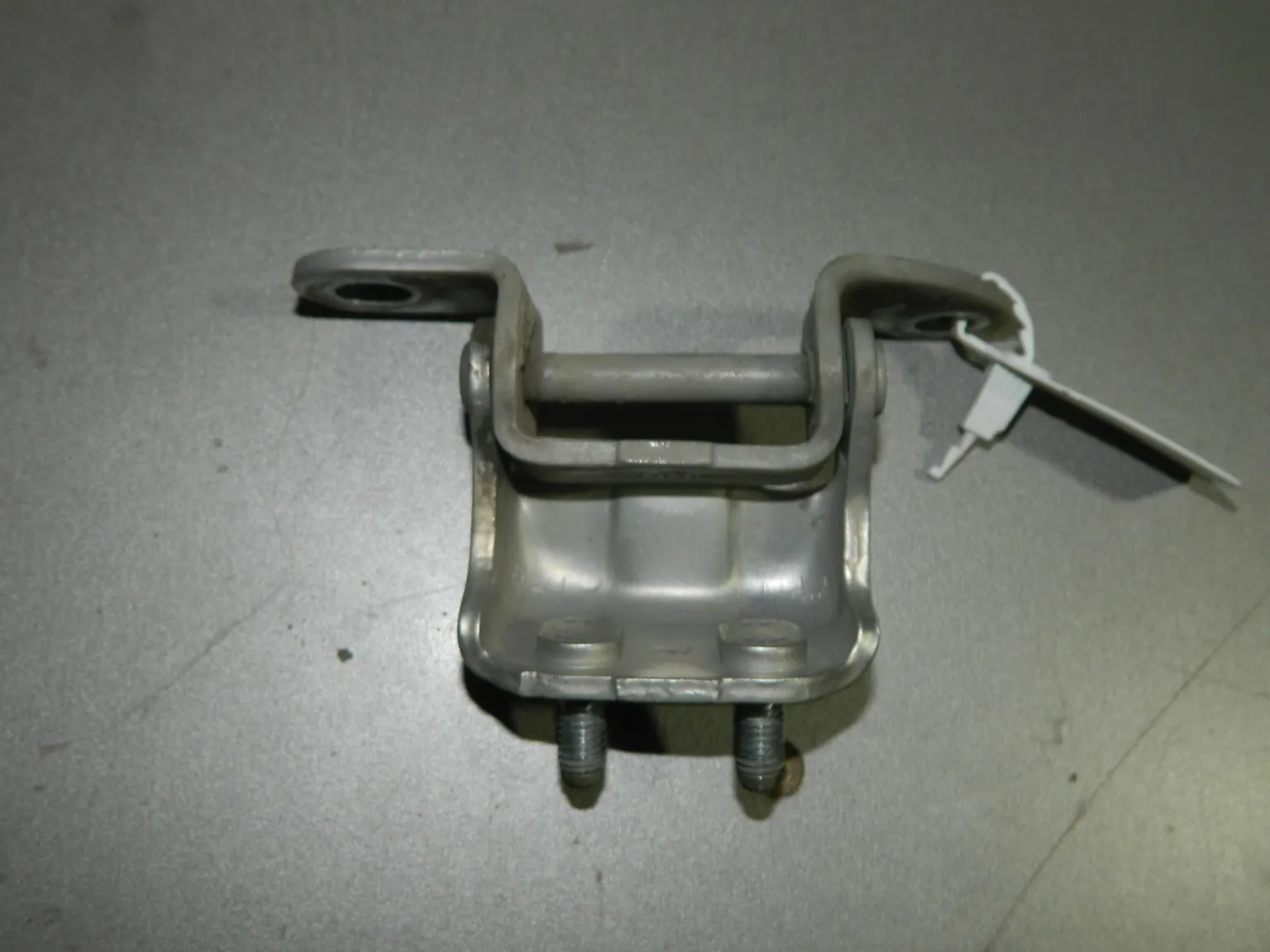 Петля двери TOYOTA COROLLA E120 Зад Прав Верх (Б/У) 45990762