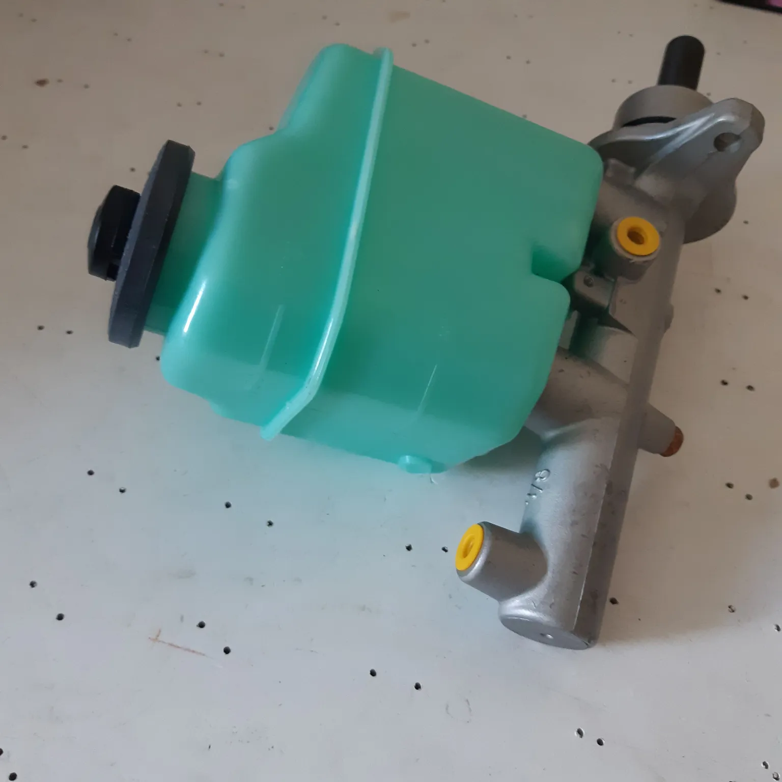 Цилиндр тормозной GENERAL PARTS 4720133360 TOYOTA CAMRY ACV30, LEXUS ES300, ES330 MCV30