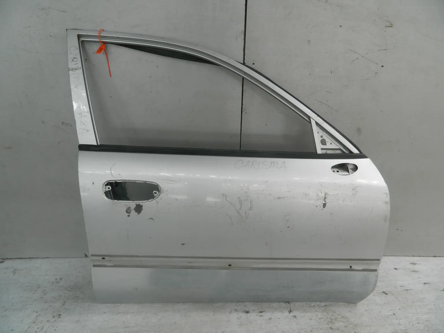 Дверь MITSUBISHI CARISMA DA2A Перед Прав (Контрактный) 72355390